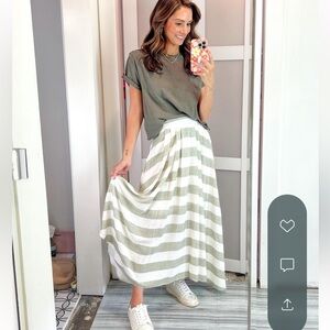 NWOT Green and White Maxi Skirt